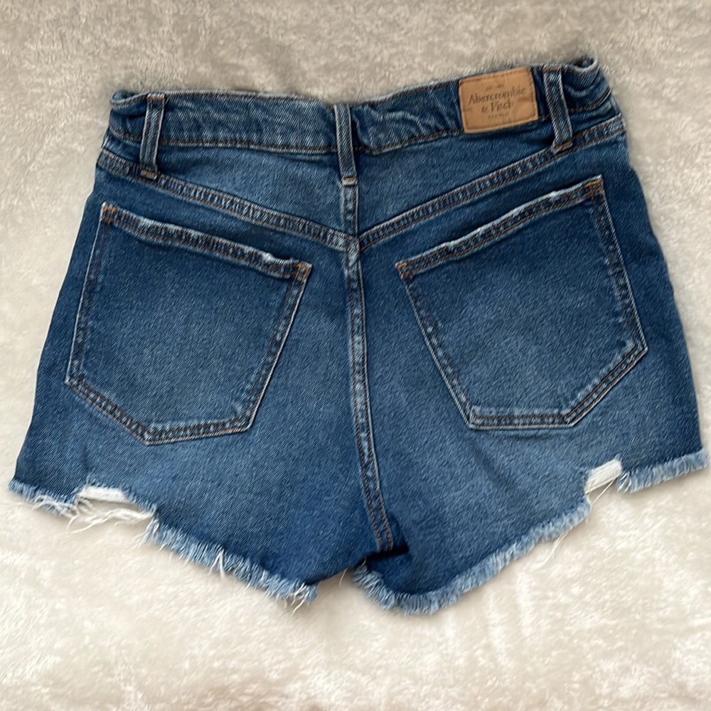 High Rise A&F Shorts - Picture 2 of 3